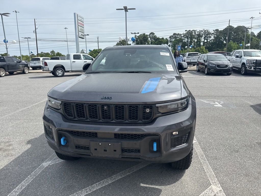 Used 2023 Jeep Grand Cherokee Trailhawk w/ Advanced Protech Group II image 2