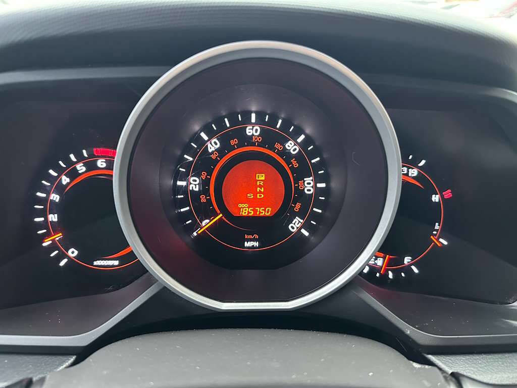 Used 2011 Toyota 4Runner Limited AWD/4WD image 15