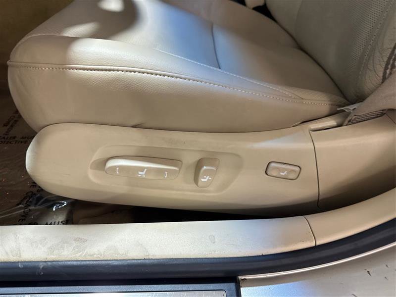 Used 2011 Lexus ES 350 image 19