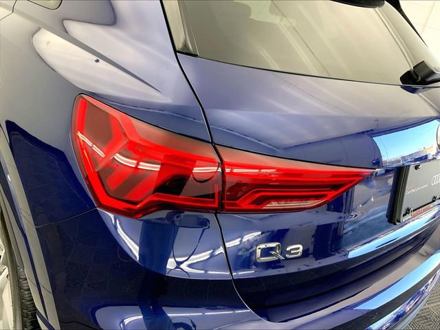 Certified 2025 Audi Q3 2.0T Premium w/ Convenience Package image 29