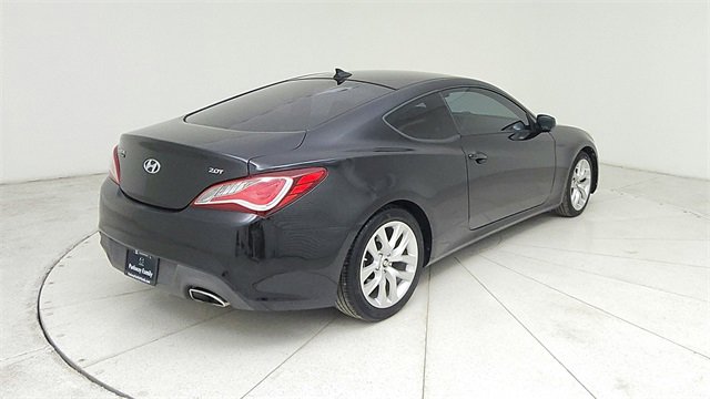 Used 2014 Hyundai Genesis 2.0T image 5