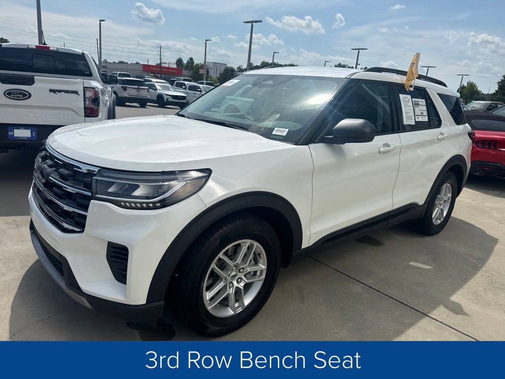 Certified 2026 Ford Explorer Active RWD image 3