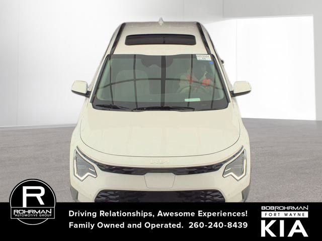 Certified 2025 Kia Niro Wave w/ Wave Preserve Package image 7