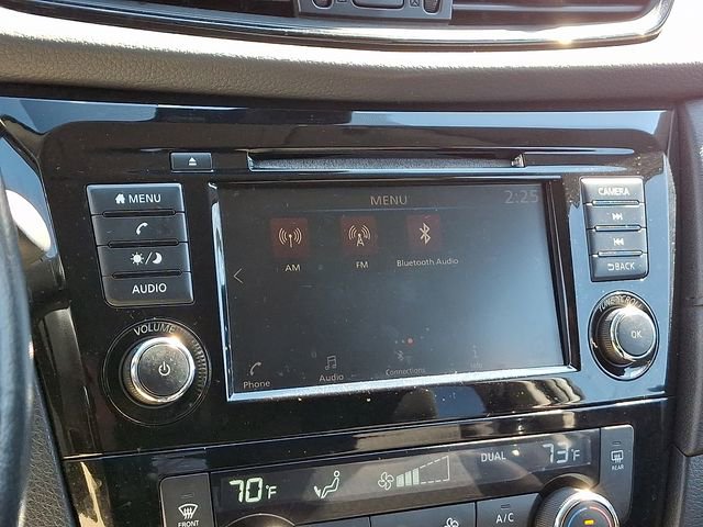 Used 2019 Nissan Rogue SV image 18