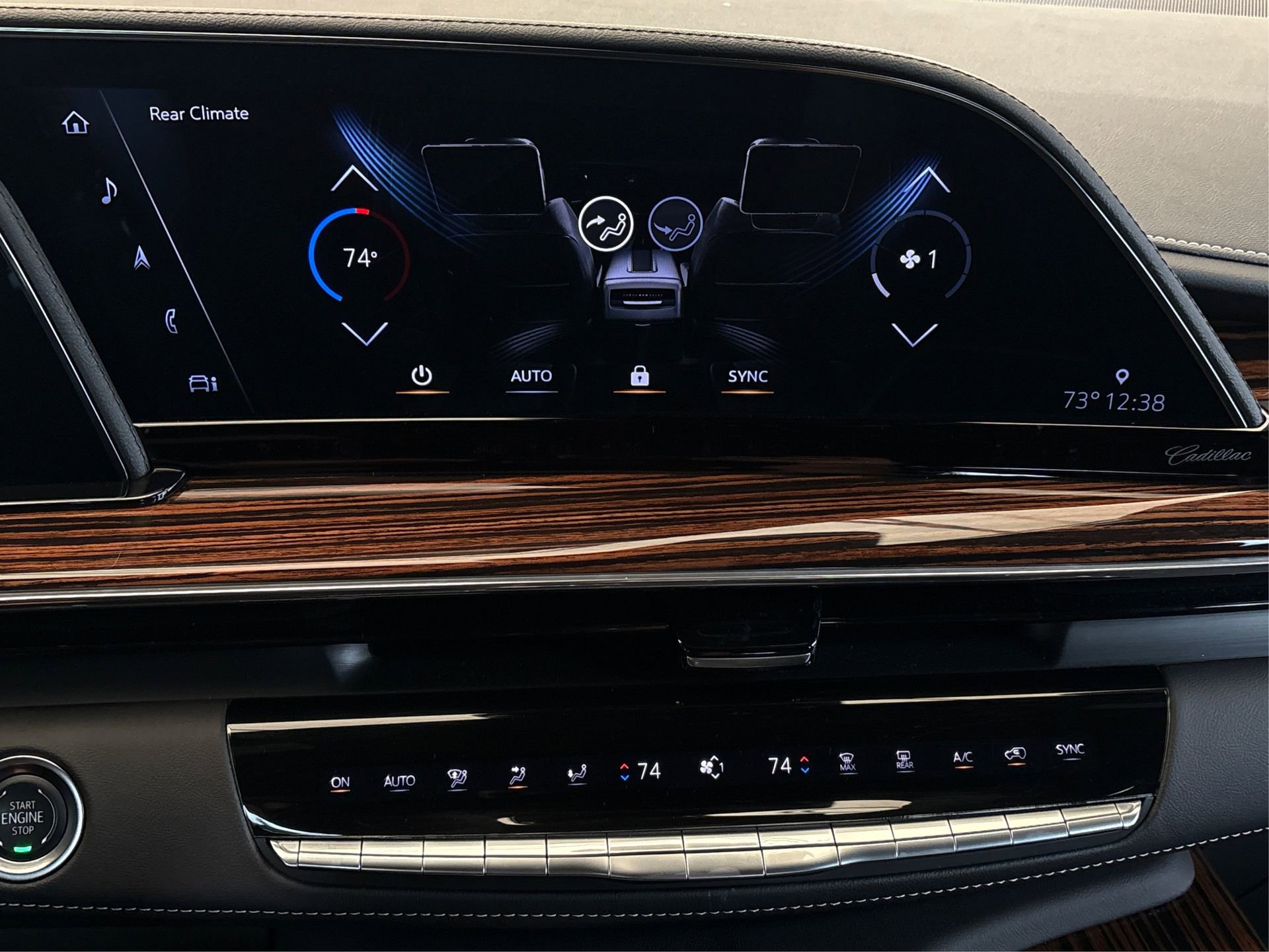 Certified 2024 Cadillac Escalade ESV Premium Luxury image 28