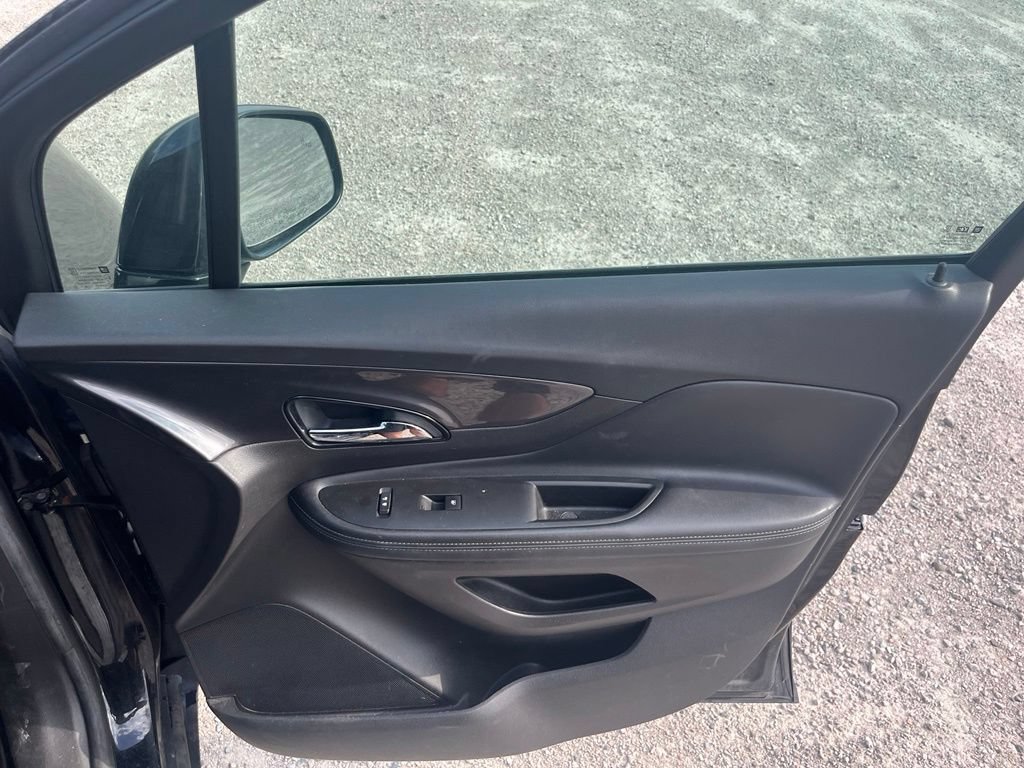 Used 2019 Buick Encore Sport Touring w/ Safety Package AWD/4WD image 35