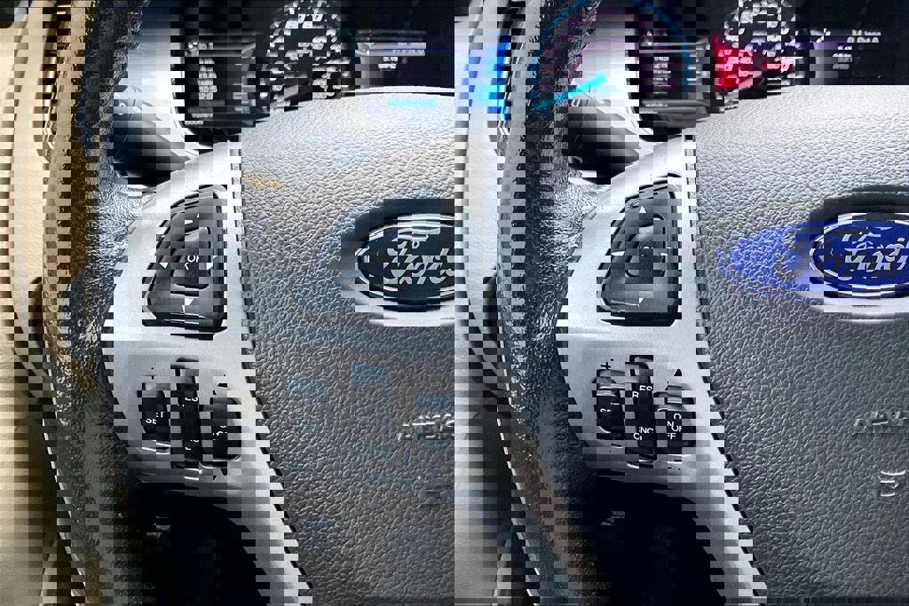 Used 2015 Ford Taurus SEL w/ Equipment Group 201A image 21