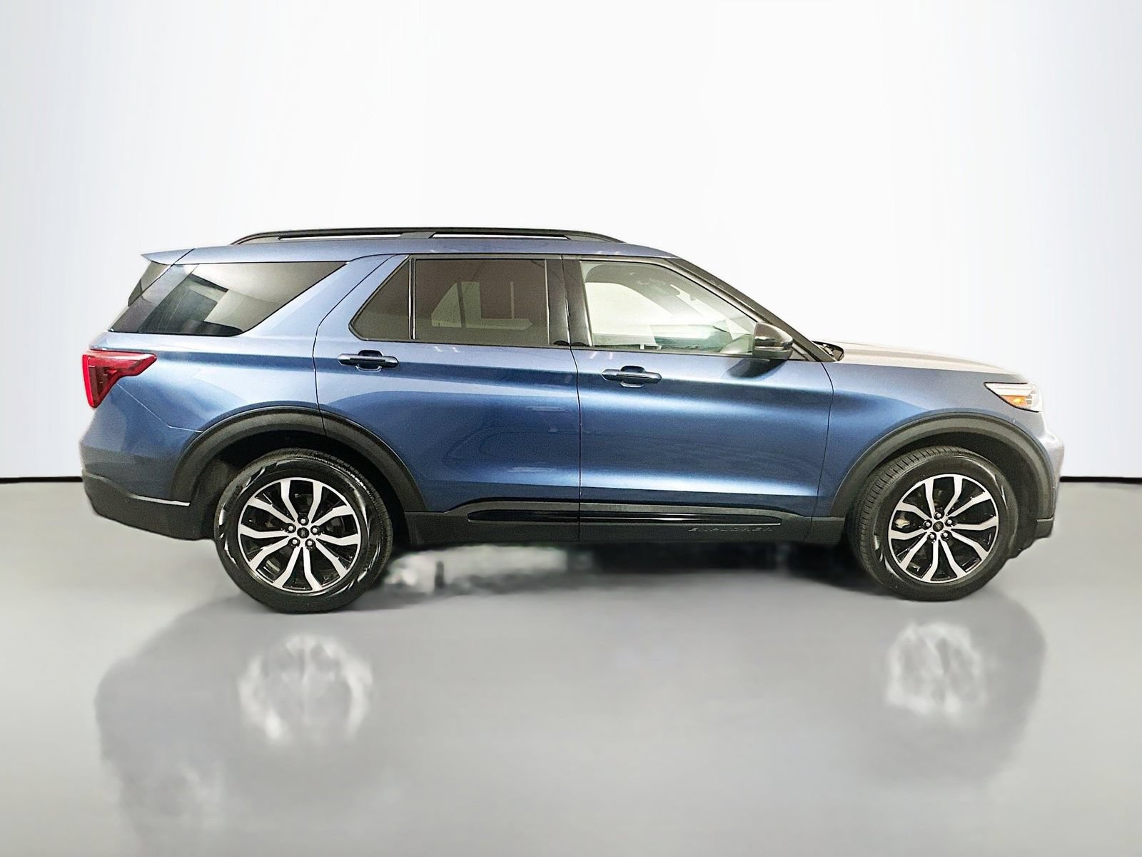 Used 2020 Ford Explorer ST w/ Premium Technology Package AWD/4WD image 8