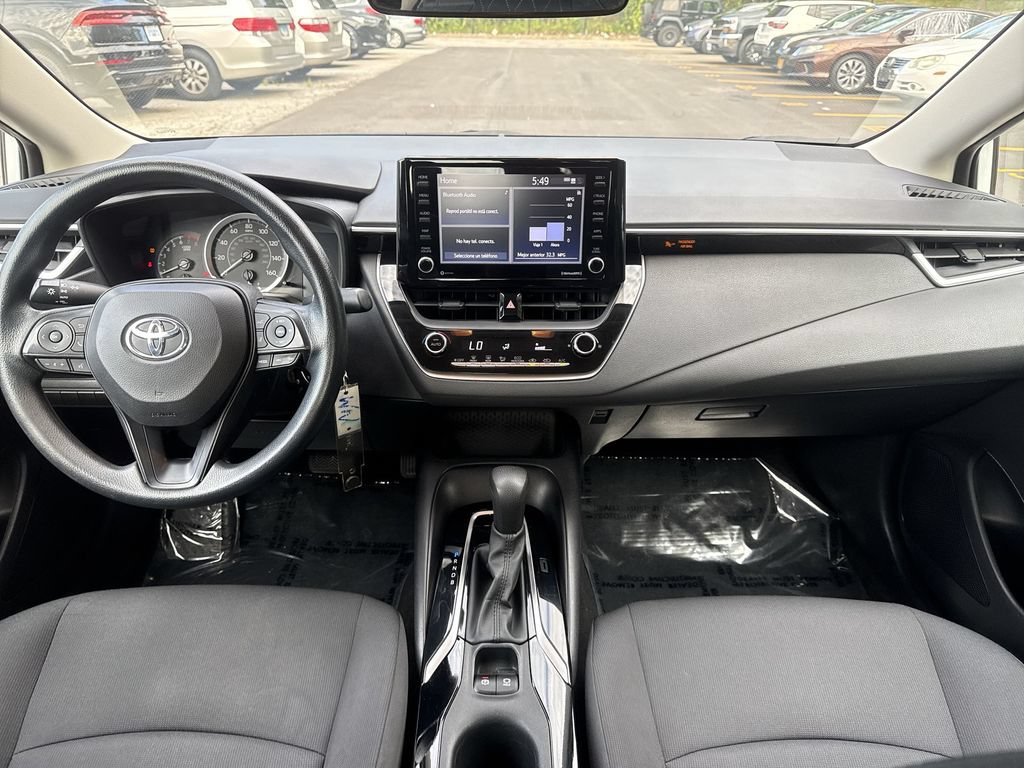 Used 2022 Toyota Corolla LE FWD image 22