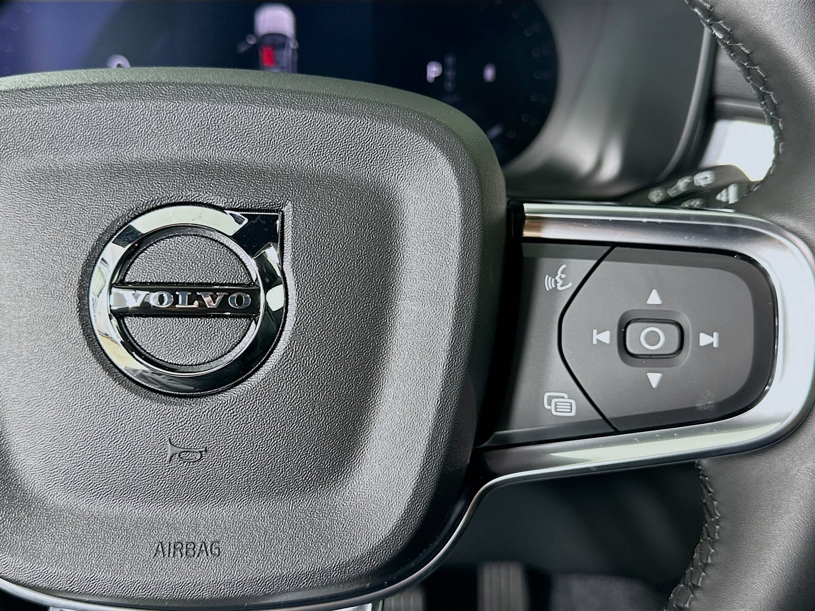 New 2026 Volvo XC40 B5 Ultra w/ Protection Package Premier AWD/4WD image 21