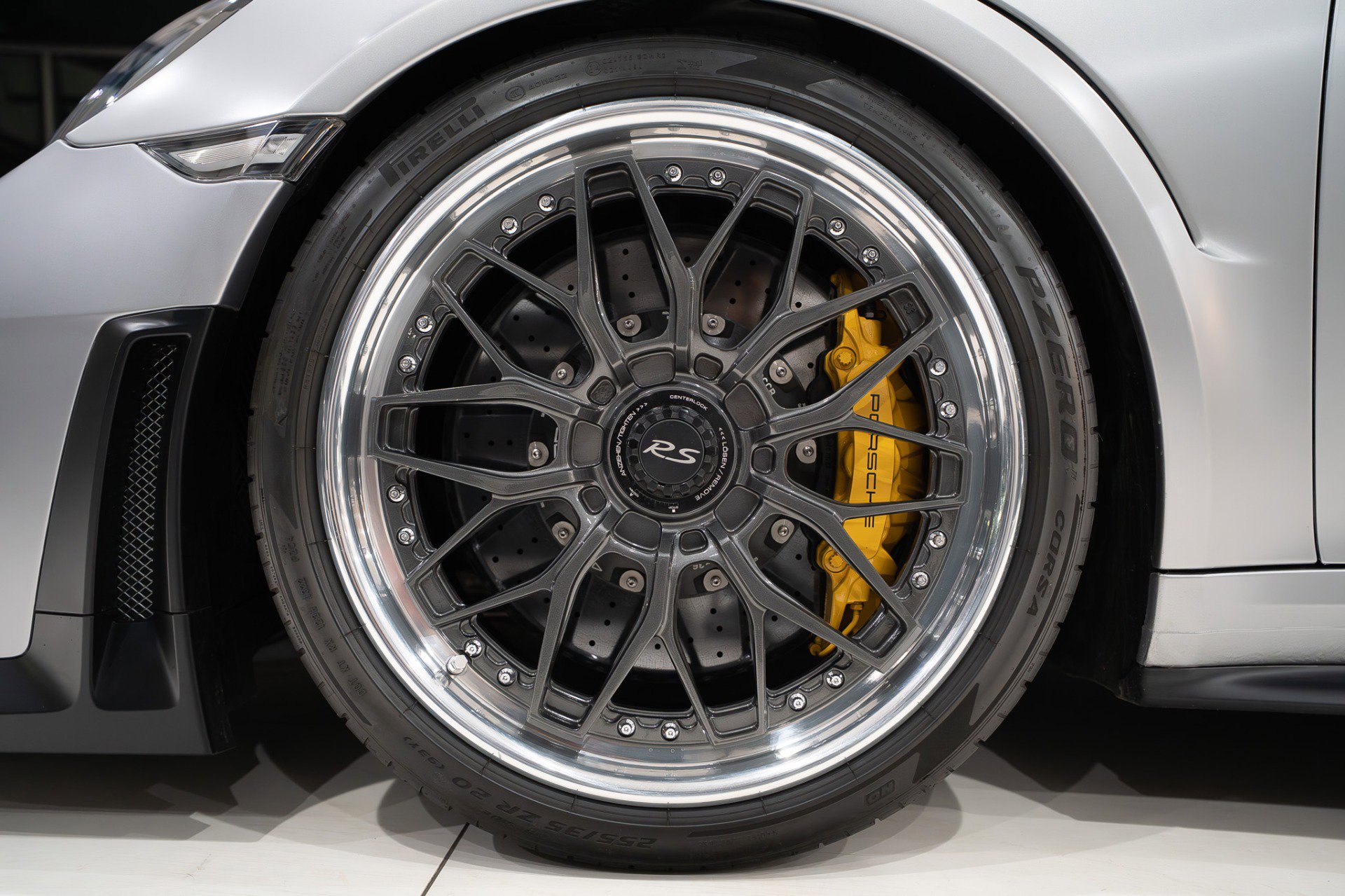 Used 2018 Porsche 911 GT2 RS image 46