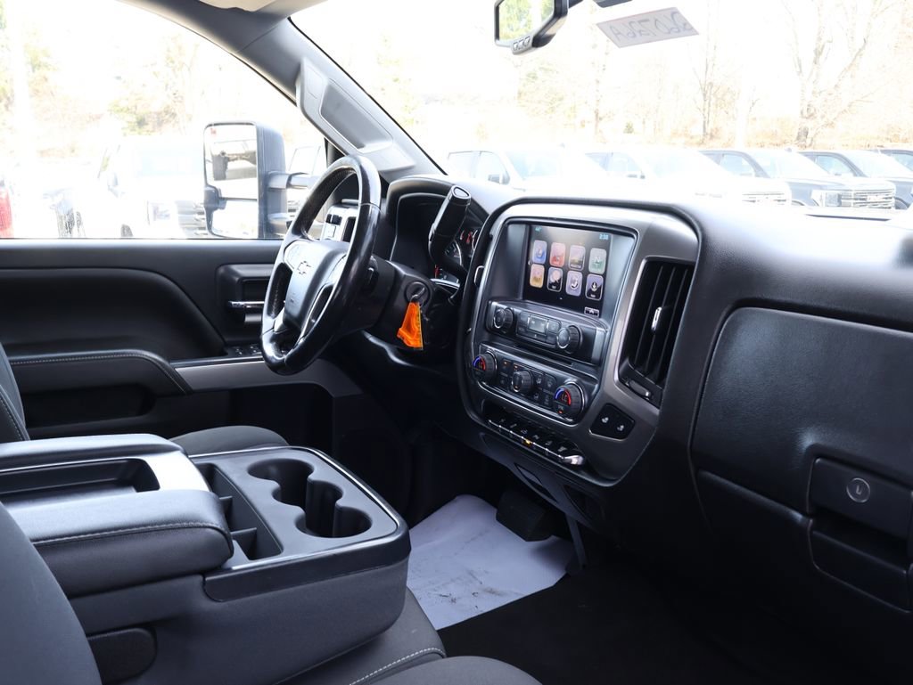 Used 2018 Chevrolet Silverado 2500 LT w/ LT Convenience Package image 38