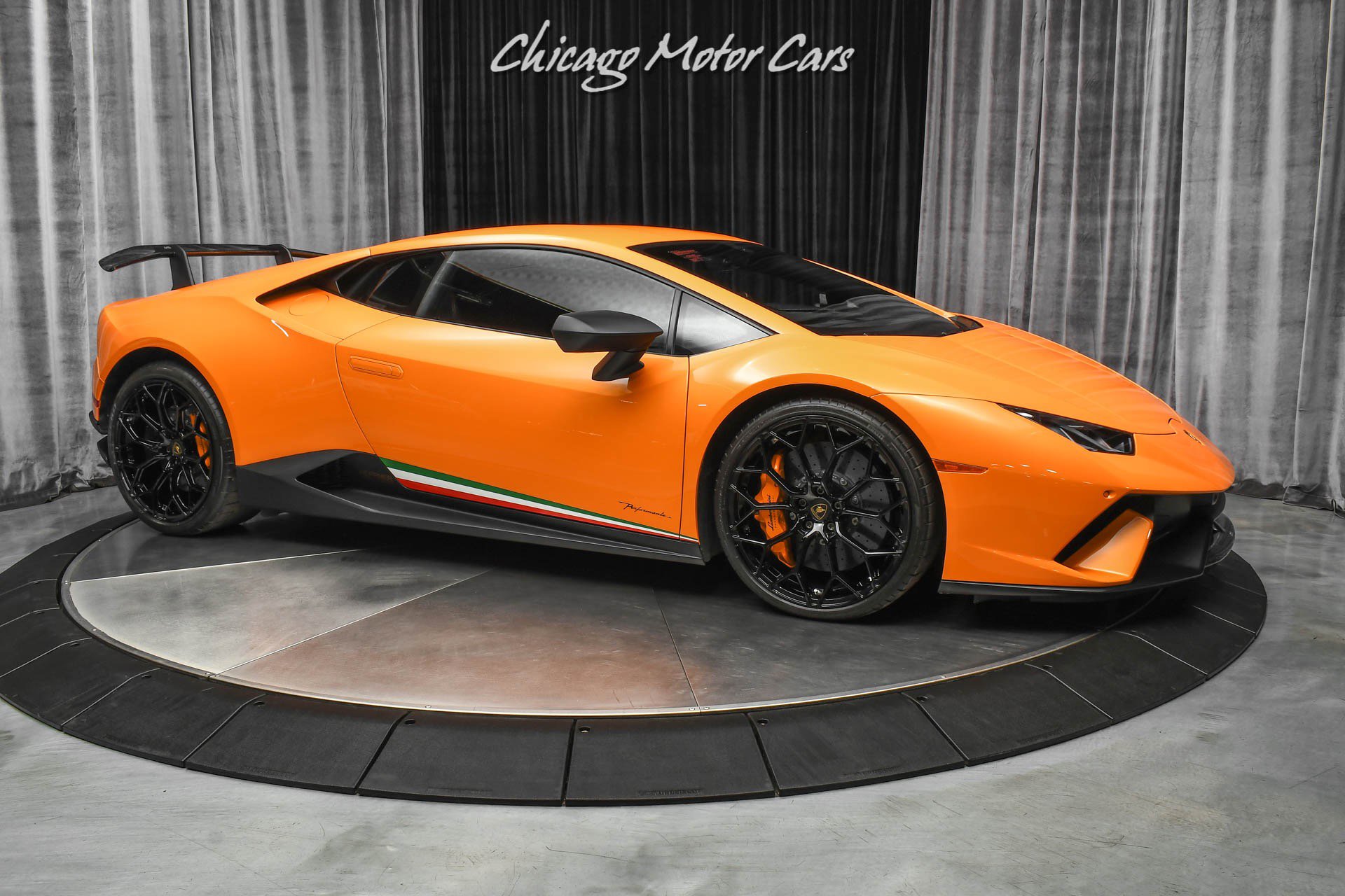 Used 2018 Lamborghini Huracan Performante image 6