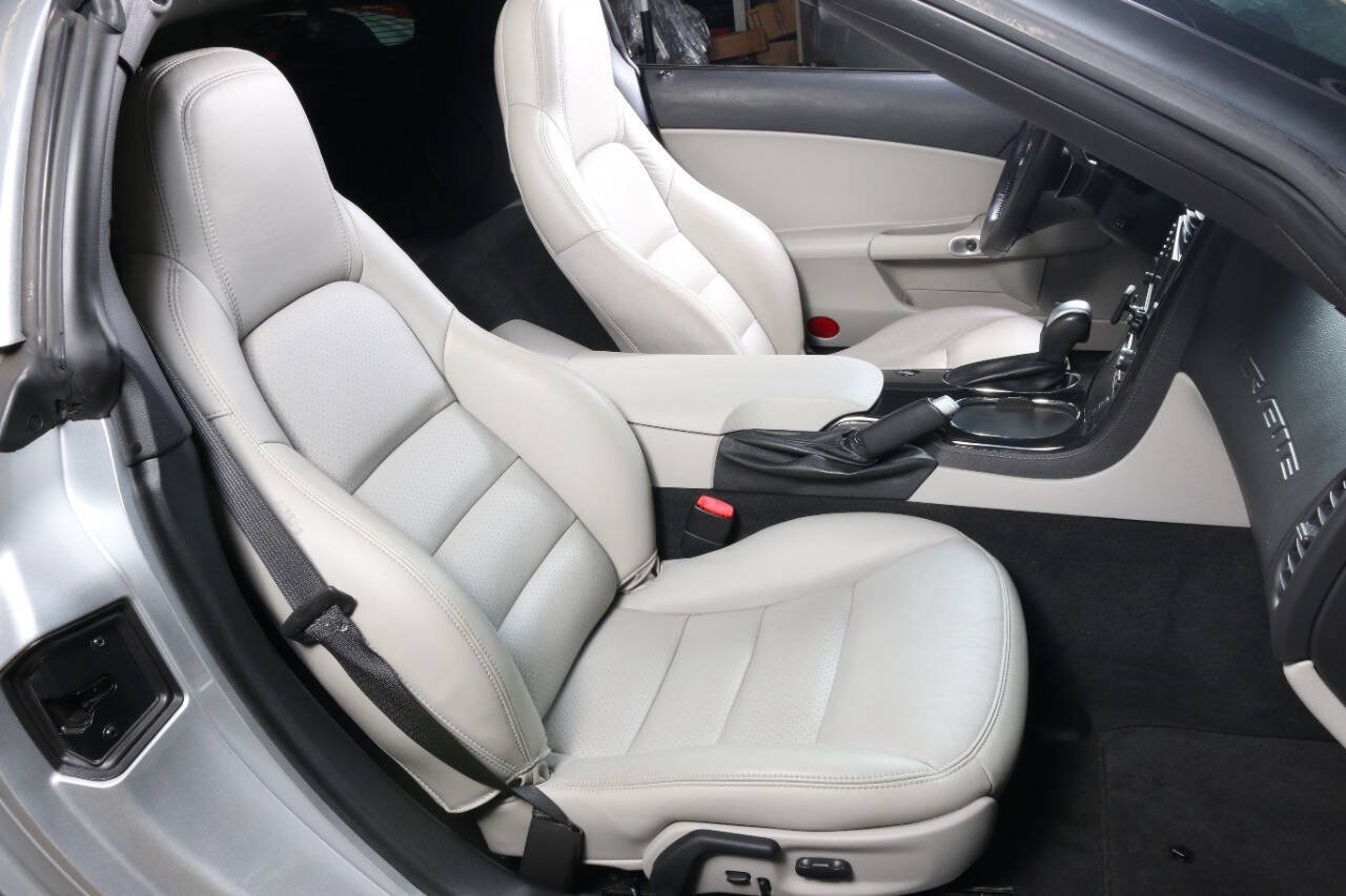 Used 2011 Chevrolet Corvette Grand Sport w/ Preferred Equipment Group RWD image 46