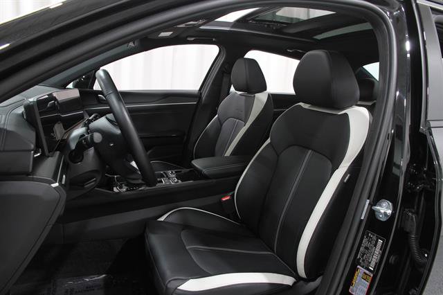 Used 2025 Kia K5 GT-Line w/ GT-Line Premium Package AWD/4WD image 5