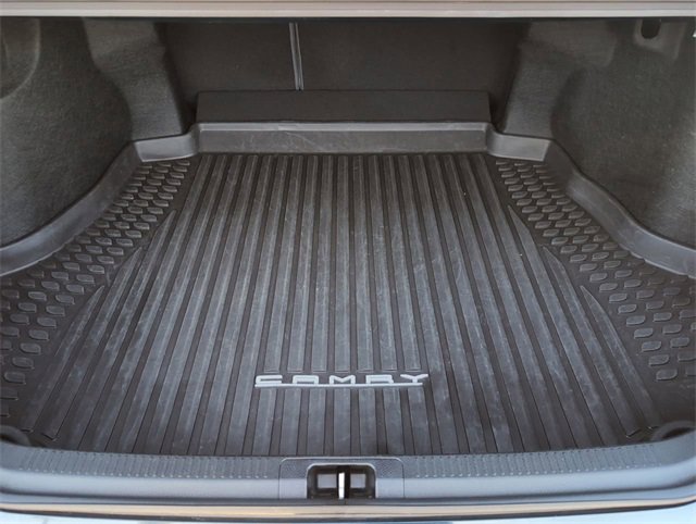 Used 2018 Toyota Camry XSE image 24