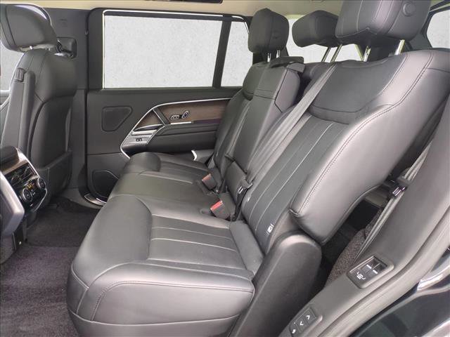 Certified 2025 Land Rover Range Rover Long Wheelbase SE AWD/4WD image 22