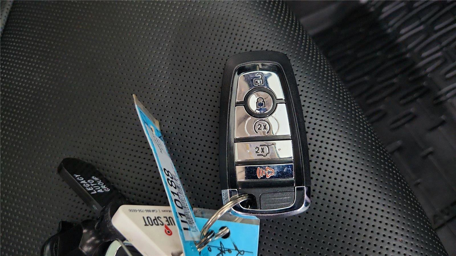 Used 2022 Lincoln Nautilus Reserve w/ Equipment Group 201A image 27