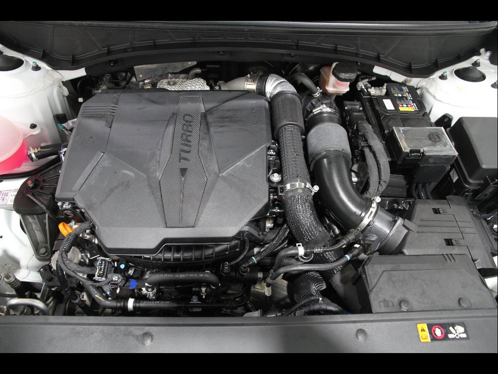 Certified 2024 Hyundai Santa Cruz Limited AWD/4WD image 21
