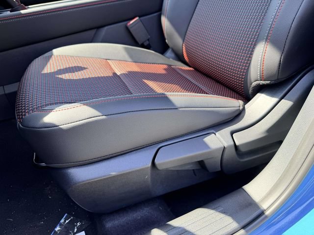 New 2026 Nissan Kicks SR w/ Cold Weather Package FWD image 15