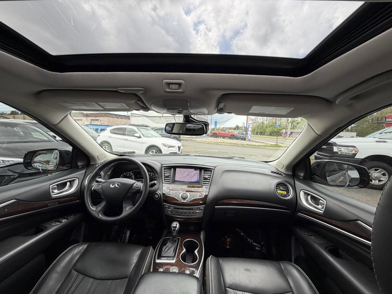 Used 2019 INFINITI QX60 Luxe w/ Sensory Package AWD/4WD image 19