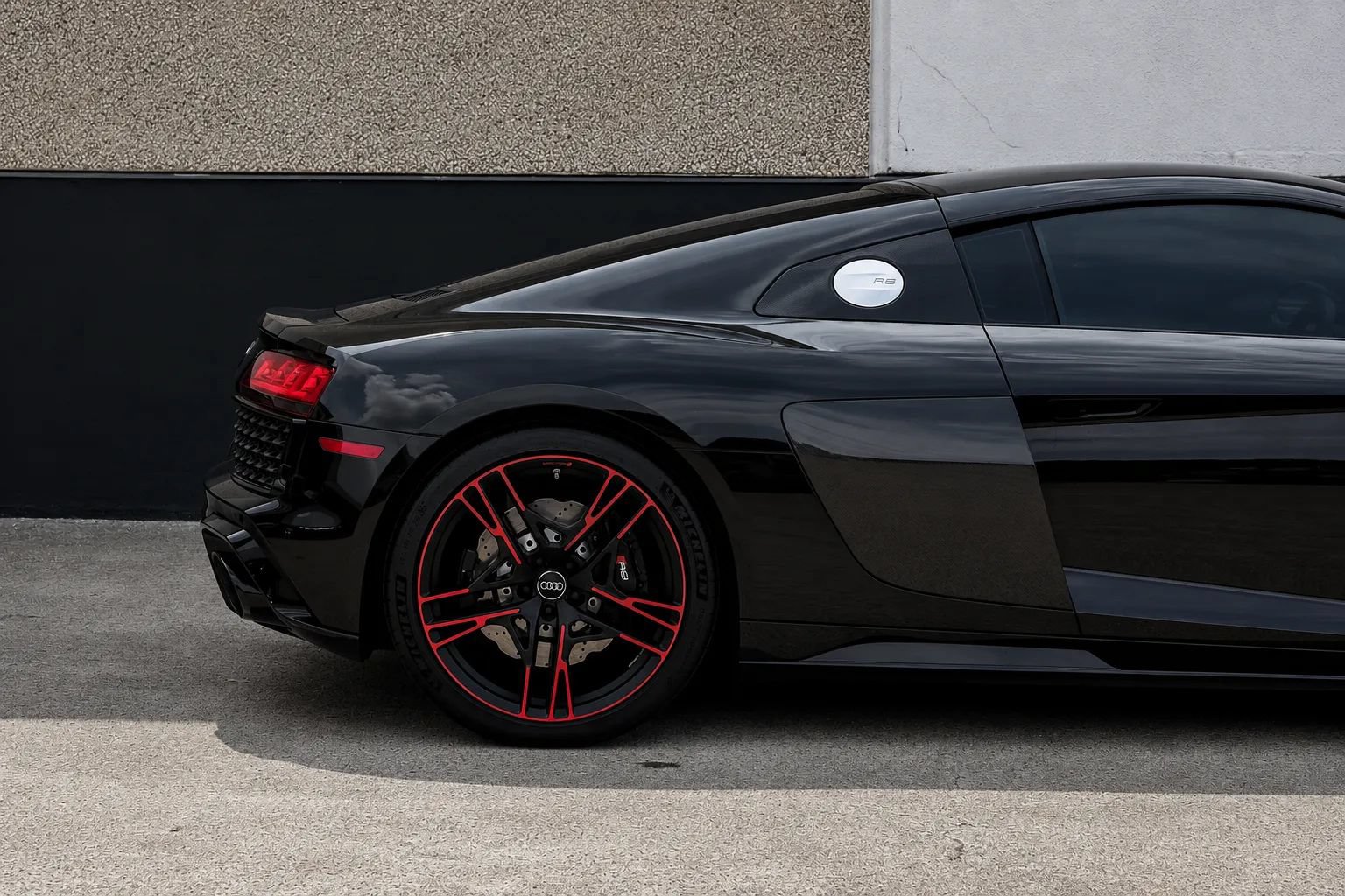 Used 2021 Audi R8 V10 RWD image 7