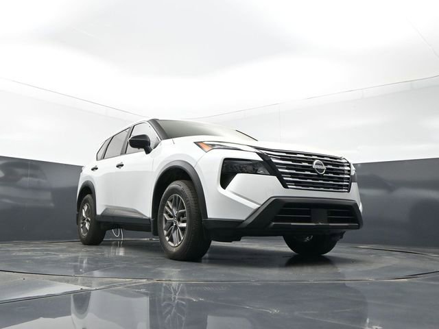 Certified 2025 Nissan Rogue S image 27