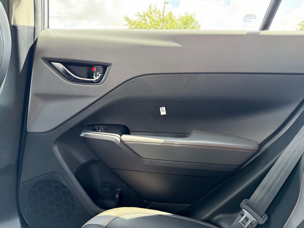 New 2025 Subaru Crosstrek 2.5i Limited w/ Popular Package #3A image 15