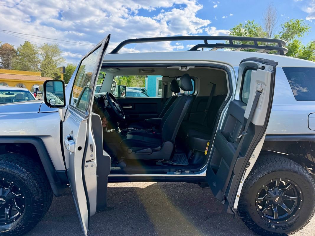 Used 2007 Toyota FJ Cruiser 4WD image 19