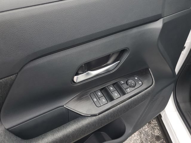 New 2026 Nissan Kicks SV w/ SV Premium Package FWD image 10