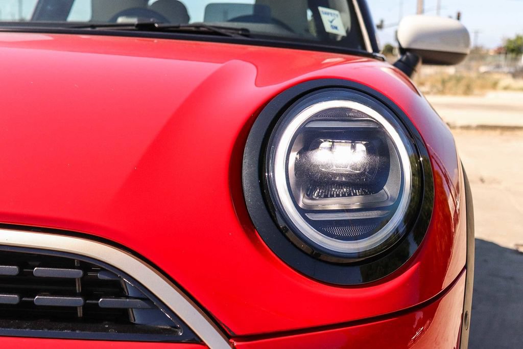 Used 2026 MINI Cooper 2-Door Hardtop FWD image 12