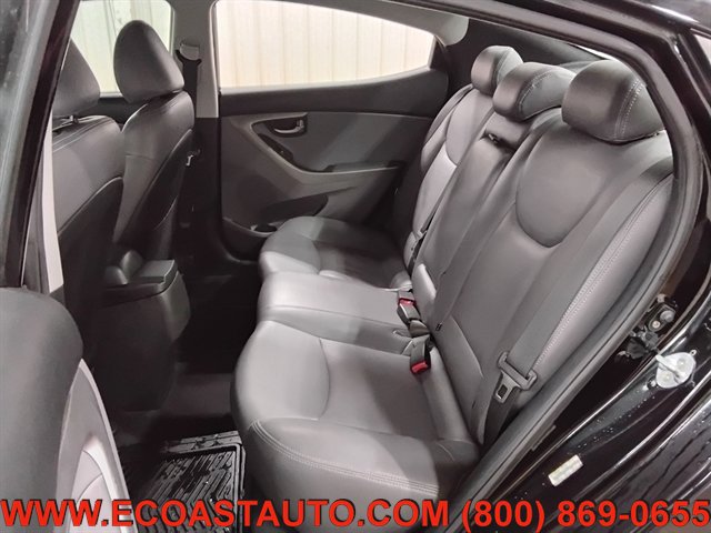 Used 2015 Hyundai Elantra SE w/ Option Group 02 FWD image 13