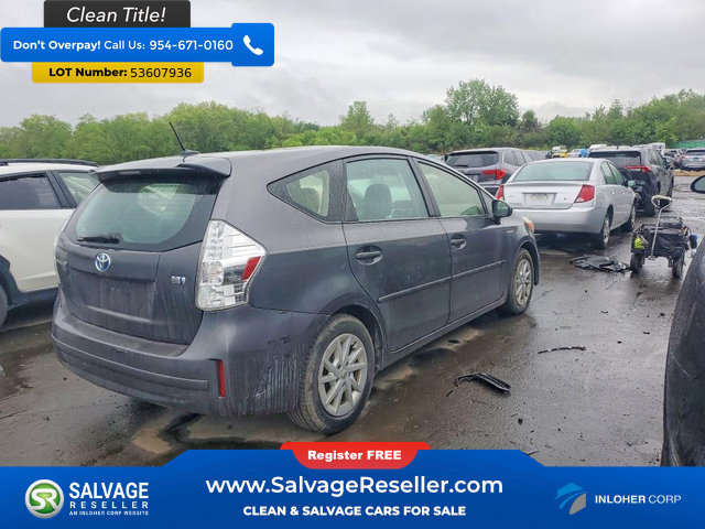 Used 2014 Toyota Prius V Three FWD image 4
