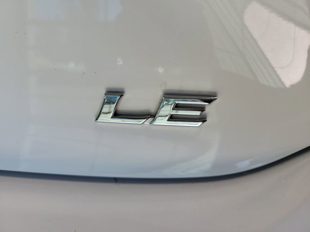 Used 2025 Toyota Camry LE FWD image 11