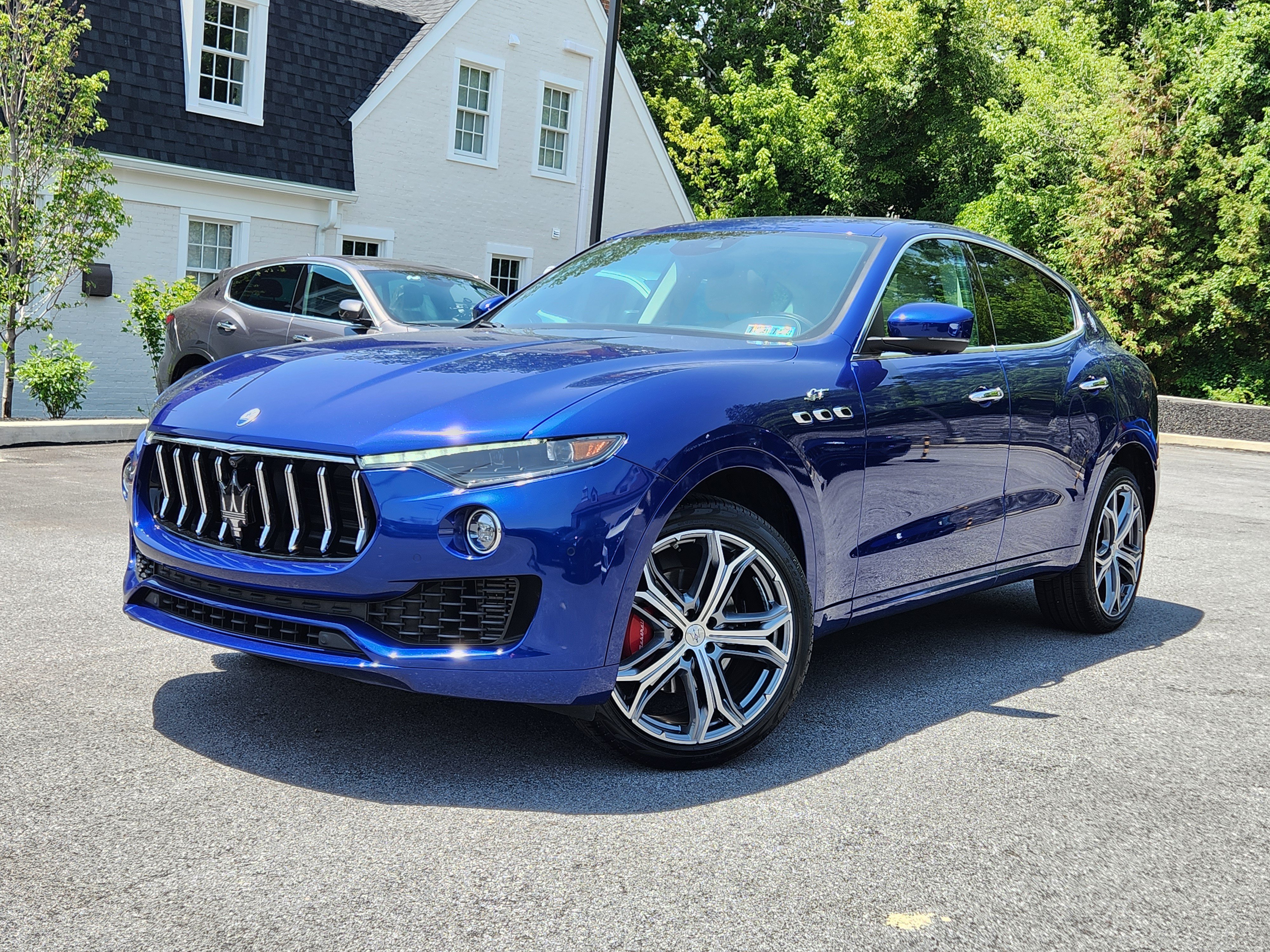 Used 2023 Maserati Levante GT AWD/4WD image 1