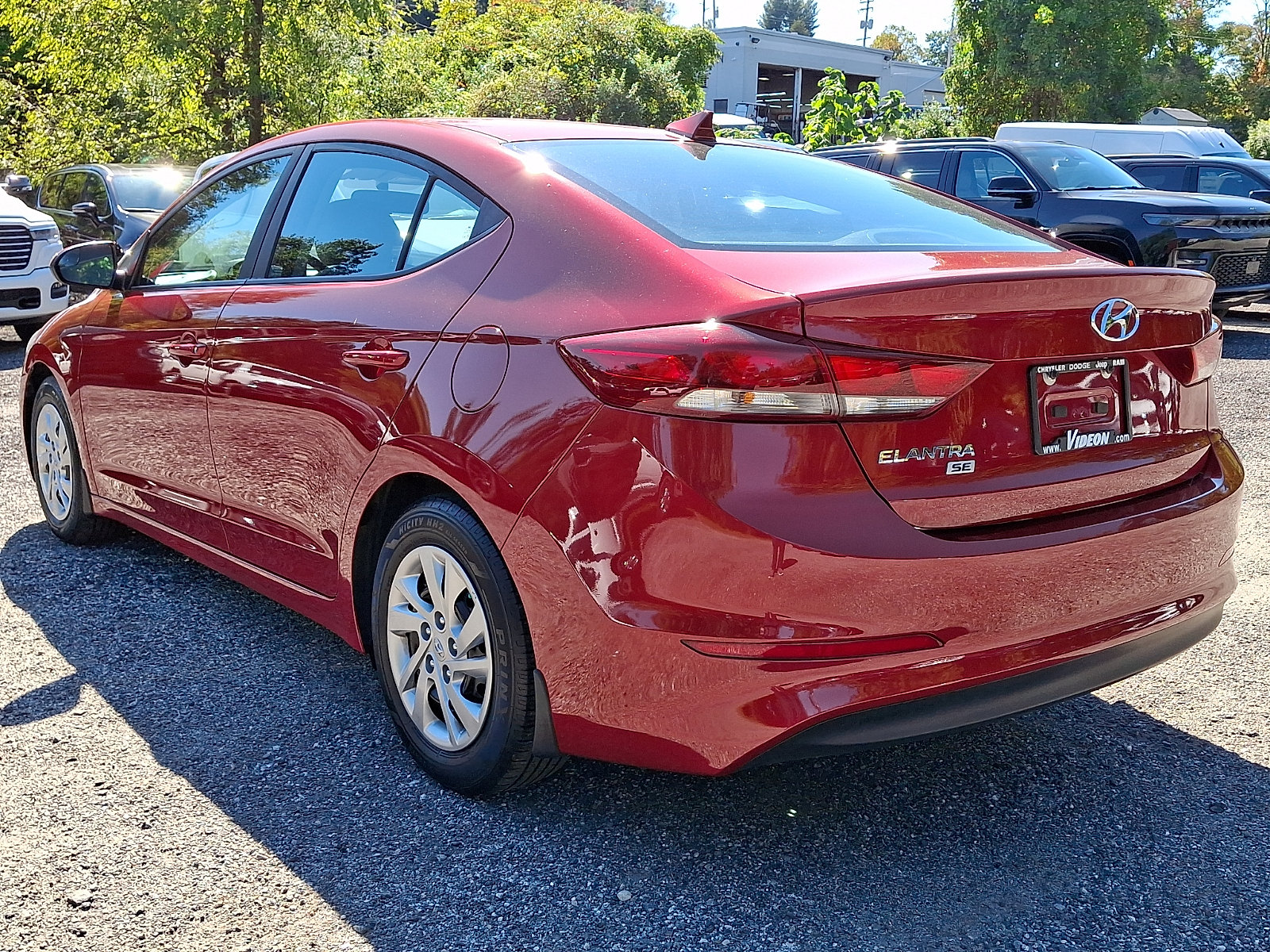 Used 2017 Hyundai Elantra SE FWD image 4