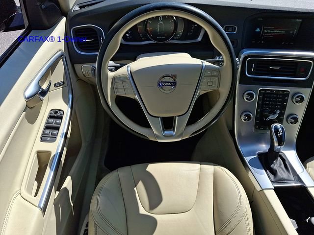 Used 2017 Volvo V60 T5 Cross Country AWD/4WD image 12