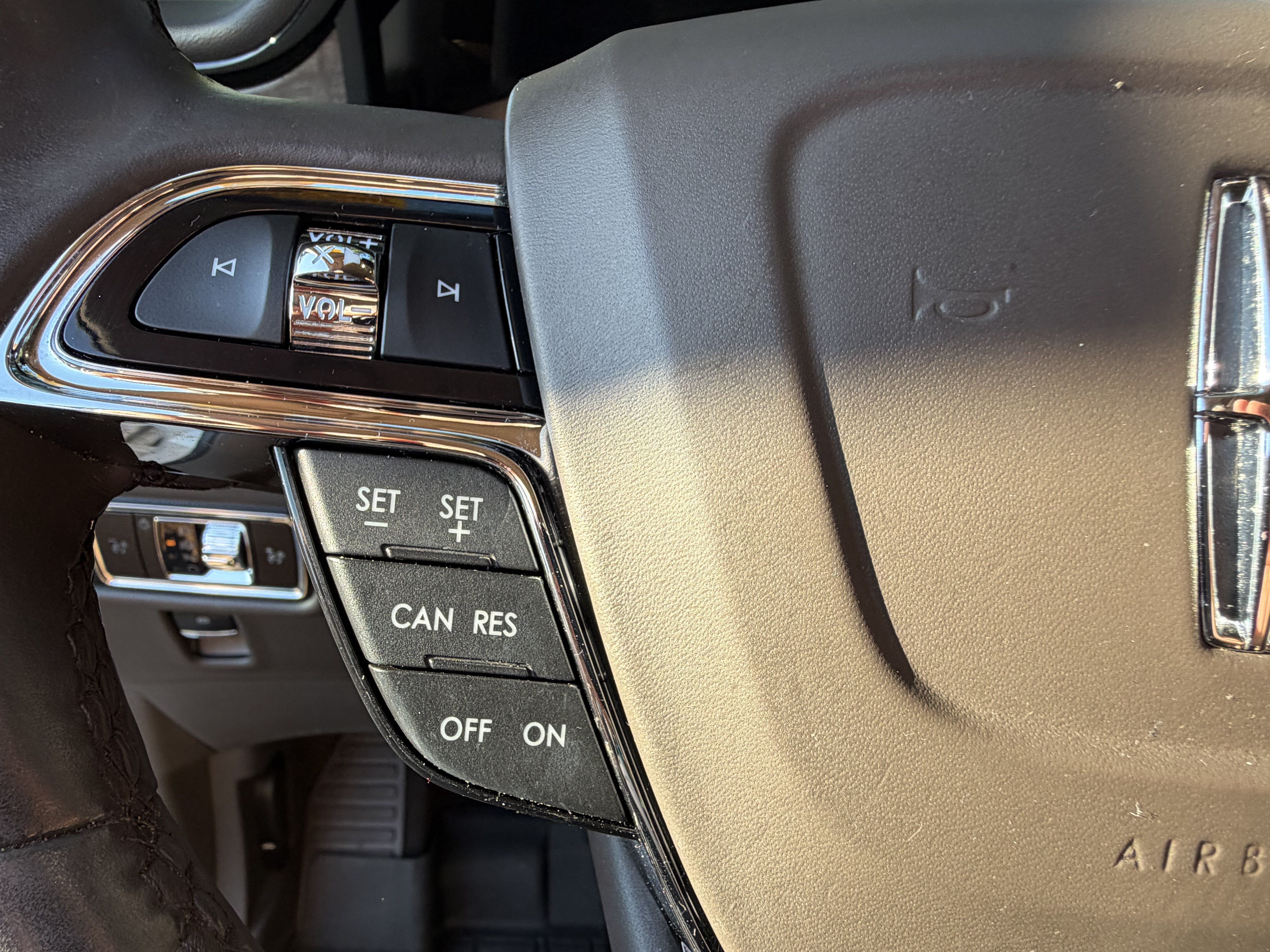 Used 2023 Lincoln Nautilus Reserve FWD image 19