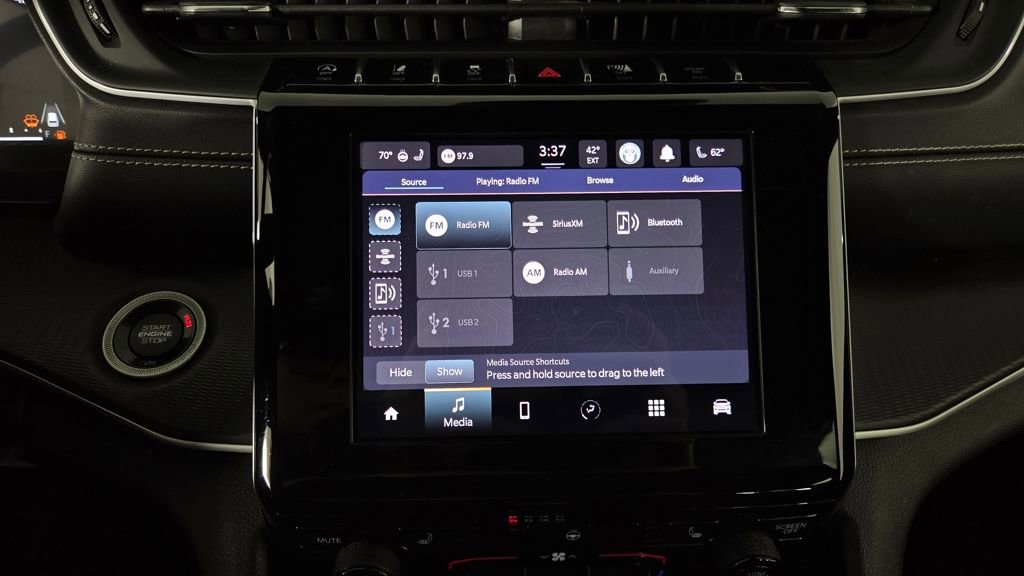 Used 2023 Jeep Grand Cherokee L Laredo image 23