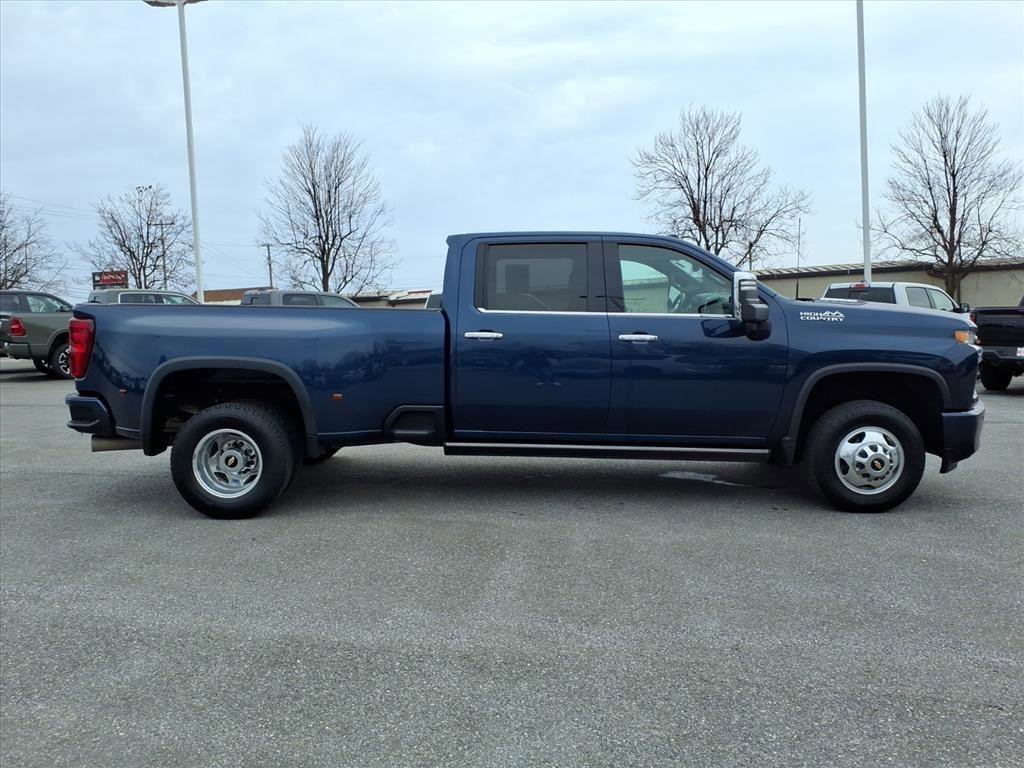 Used 2021 Chevrolet Silverado 3500 High Country image 3