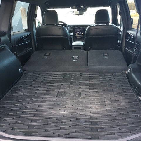 Used 2023 Jeep Grand Cherokee Altitude image 31