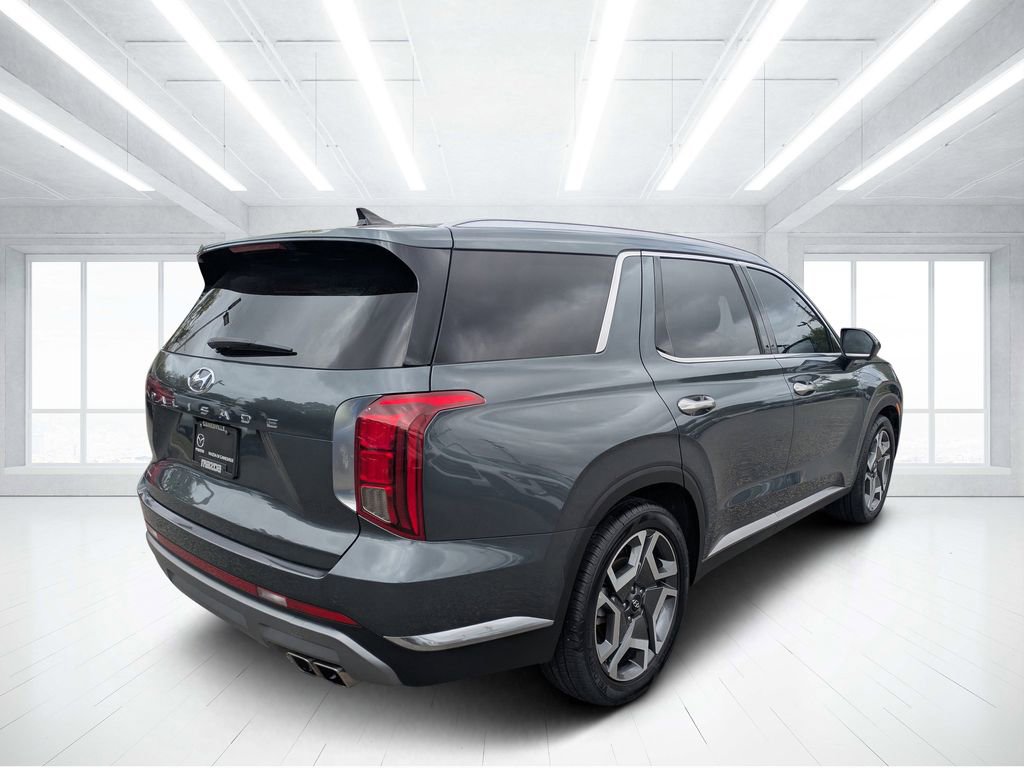 Used 2023 Hyundai Palisade Limited image 4