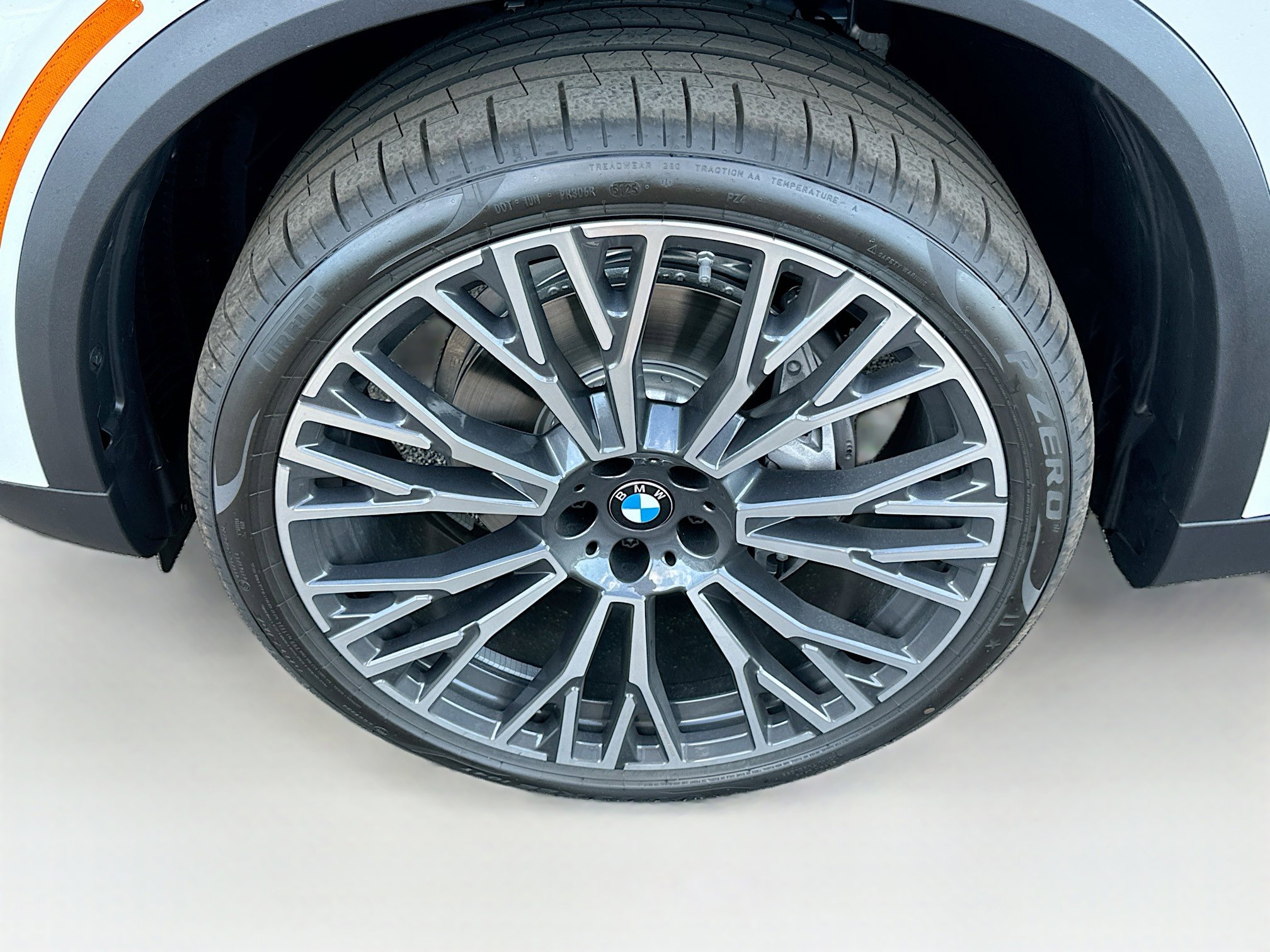 New 2026 BMW X5 xDrive40i w/ Premium Package image 26