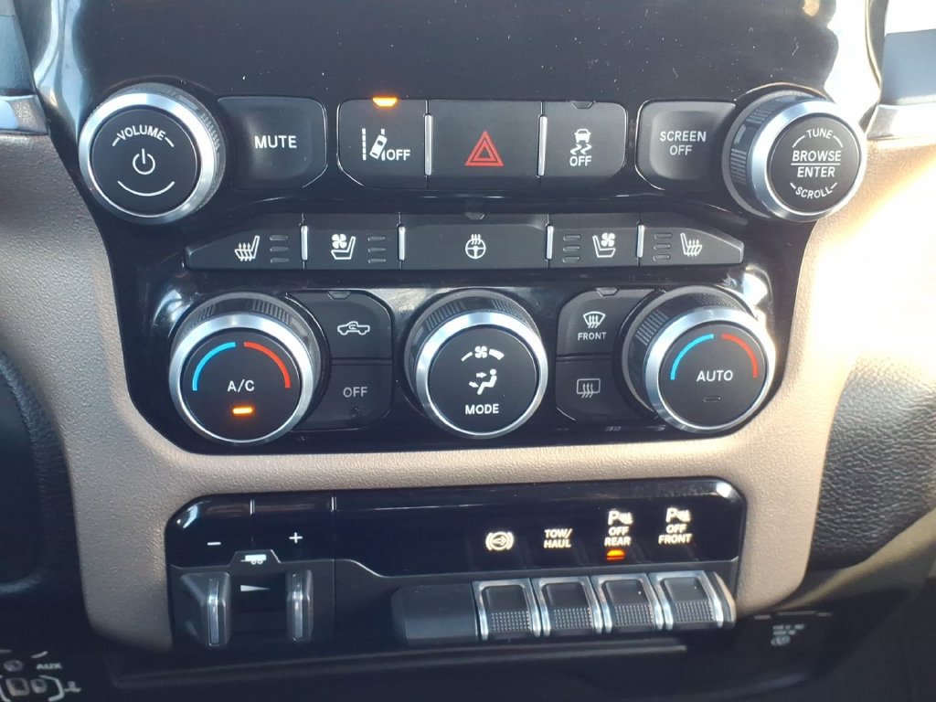 Used 2024 RAM 2500 Laramie w/ Safety Group AWD/4WD image 24
