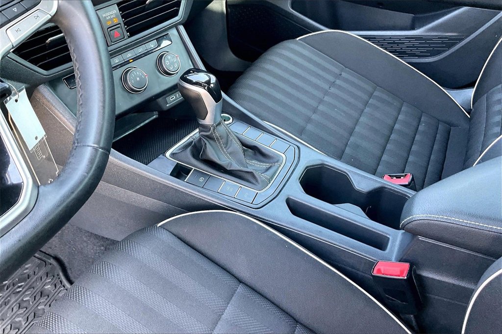 Used 2024 Volkswagen Jetta Sport image 15