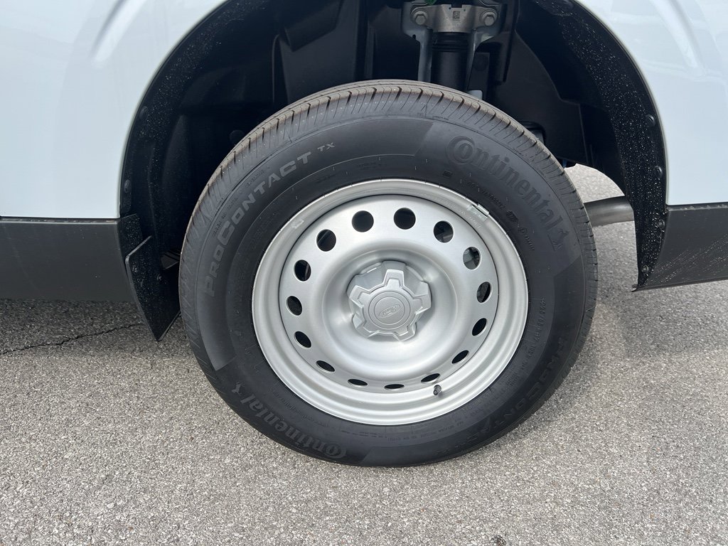 New 2025 Ford Maverick XL w/ Equipment Group 101A image 21