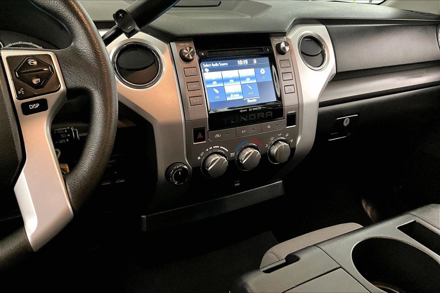 Used 2016 Toyota Tundra SR5 image 6