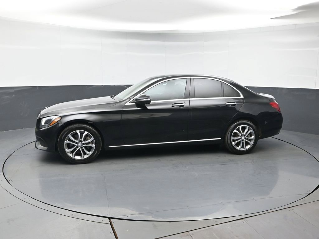 Used 2017 Mercedes-Benz C 300 4MATIC Sedan image 2