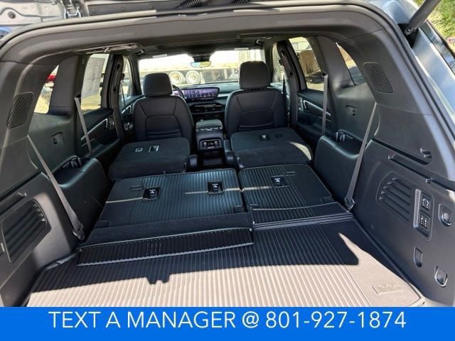 New 2026 Buick Enclave Avenir w/ Super Cruise Package AWD/4WD image 10