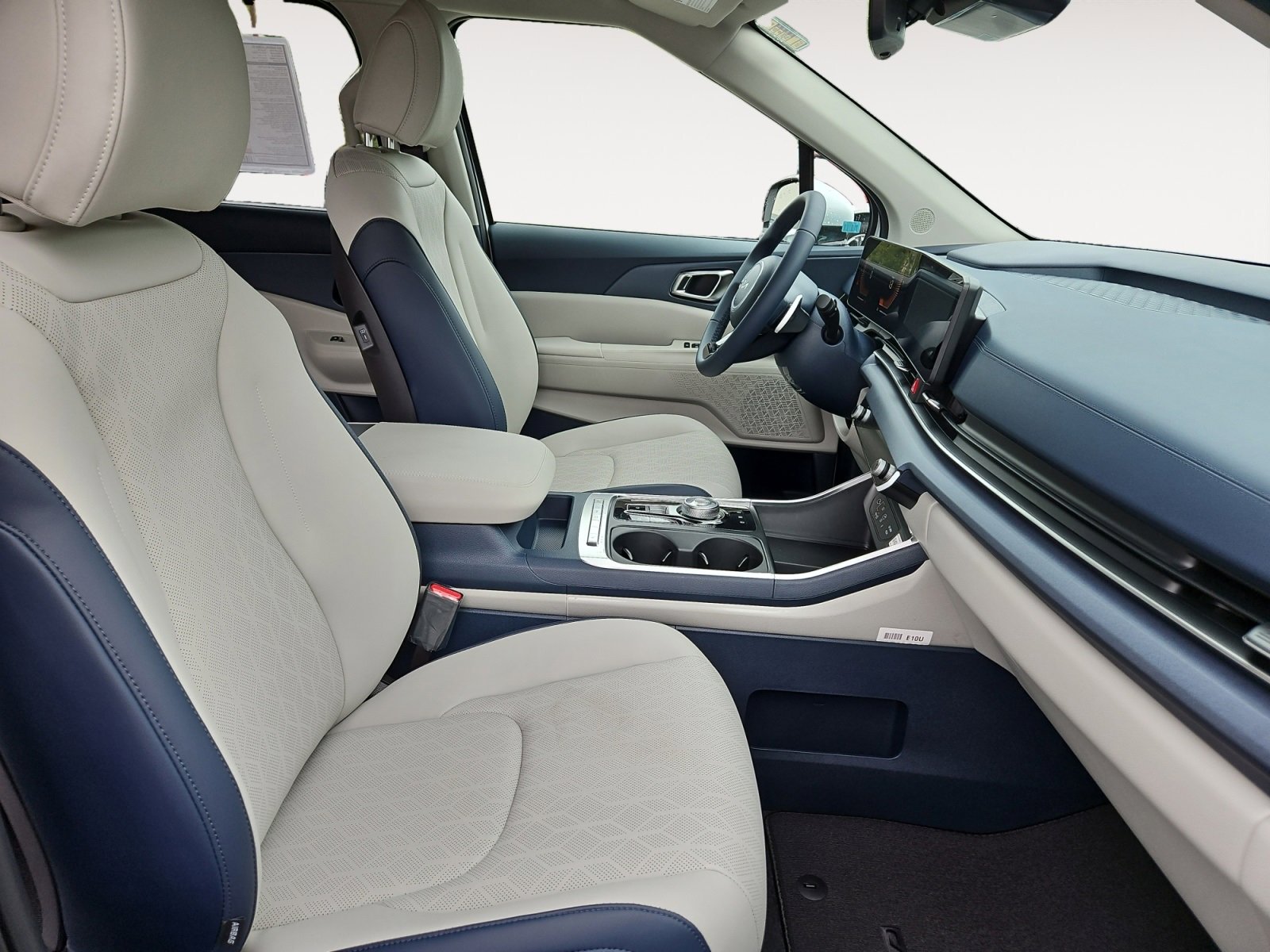 New 2026 Kia Carnival EX image 15